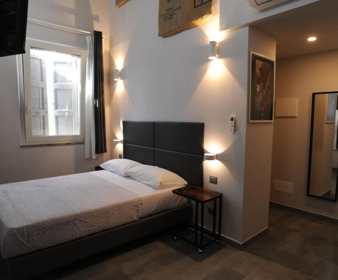 Hotel TLcafè Hospitality  à San Secondo Parmense Extérieur photo